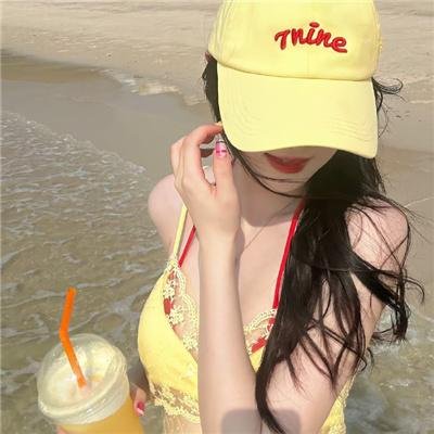 踉跄女孩